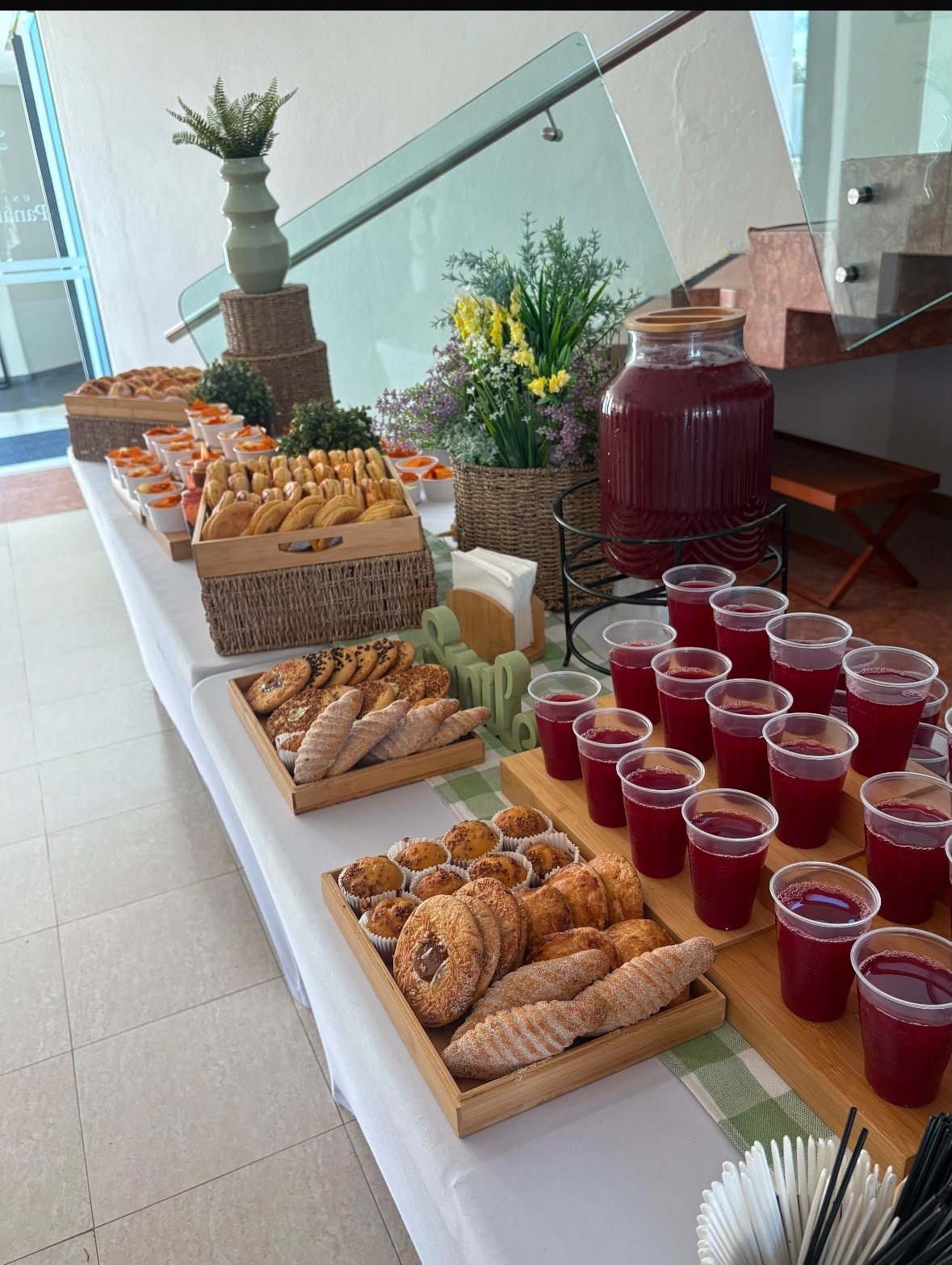 Desayuno servido por Godere il Momento